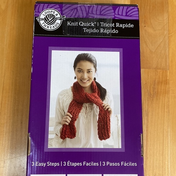 LOOPS & THREADS KNIT QUICK | Long Loom Set - Picture 5 of 8
